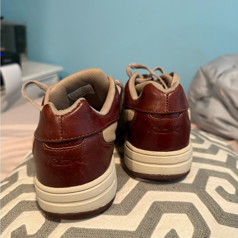 Size 9.5 - Reebok Daddy Yankee Beige/White/Brown - Picture 2 of 12